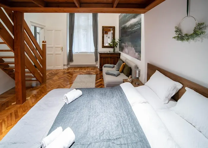 Szentkiralyi38 Apartment - Central, Ac, 4 People