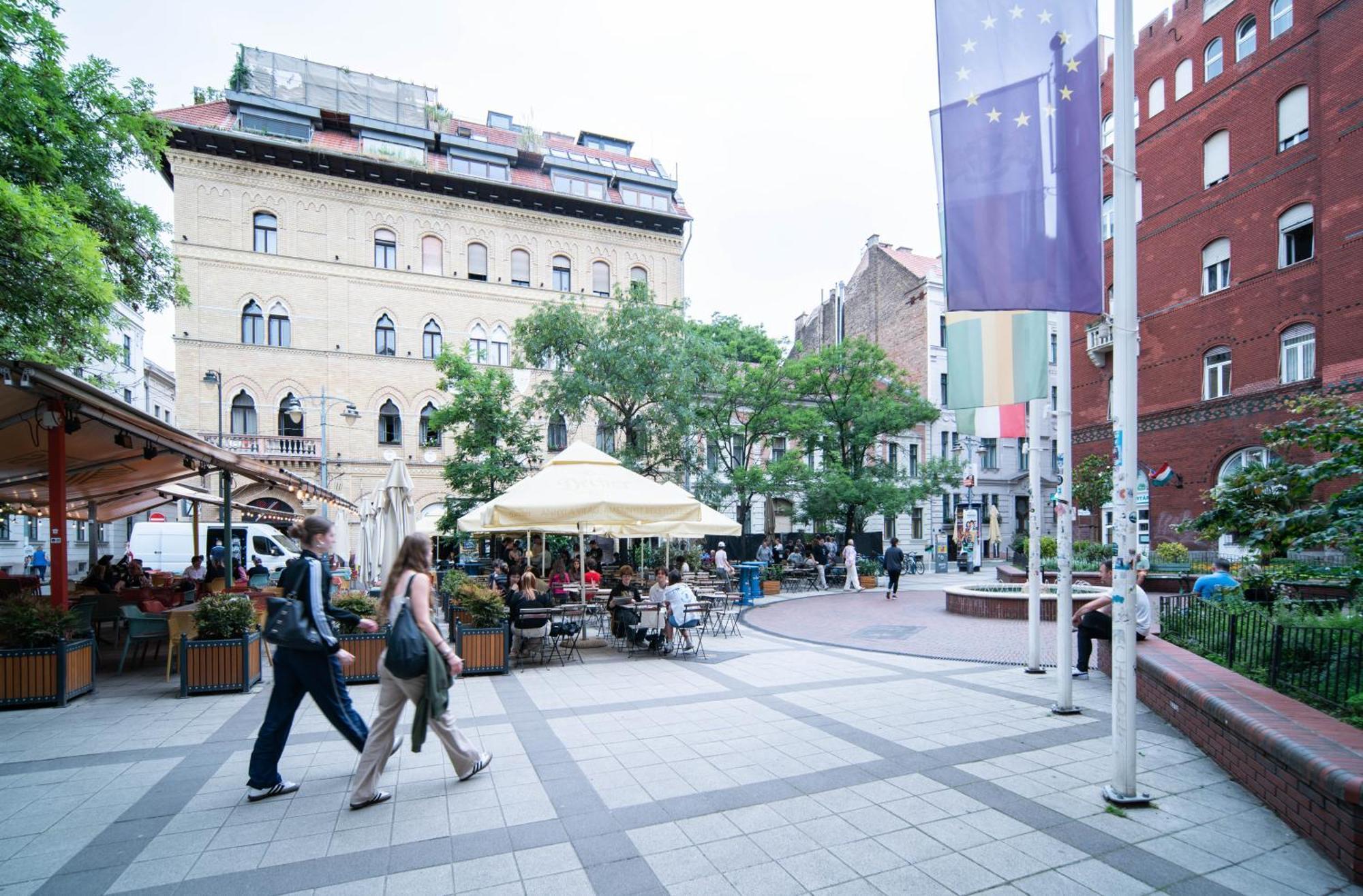 Szentkiralyi38 - Central, Ac, 4 People Apartment