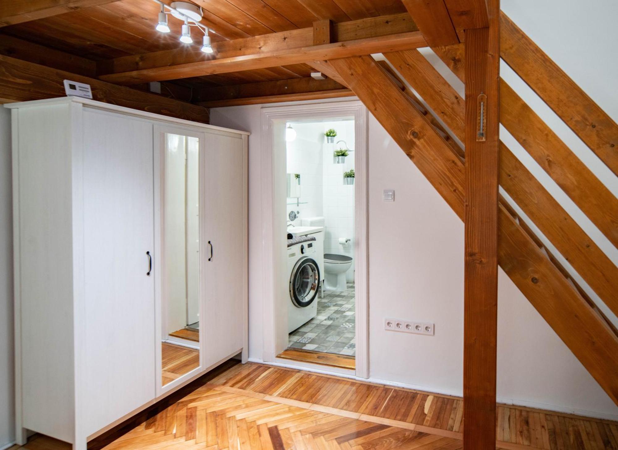 Szentkiralyi38 - Central, Ac, 4 People Apartment Budapest