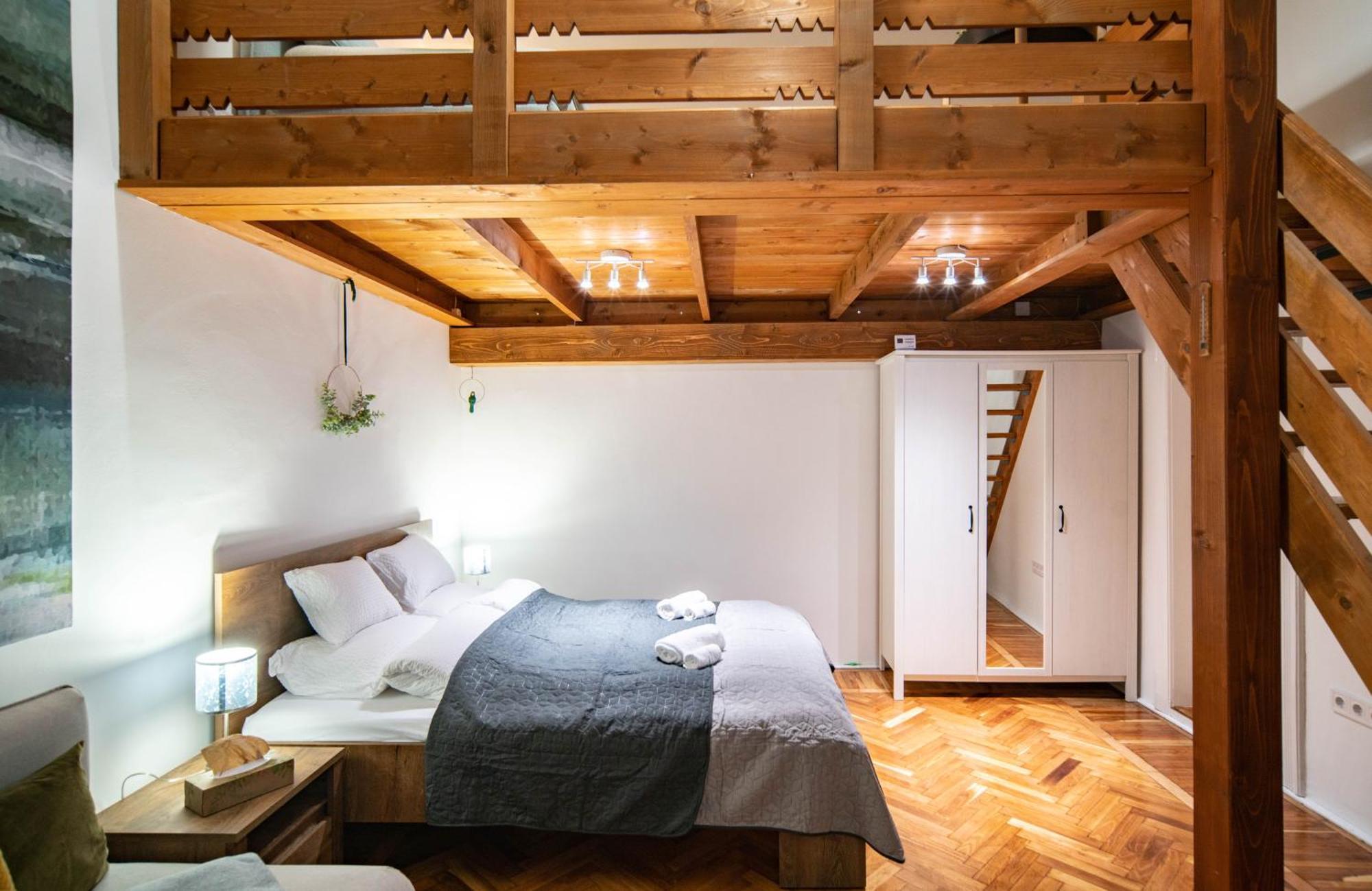 Szentkiralyi38 - Central, Ac, 4 People Apartment