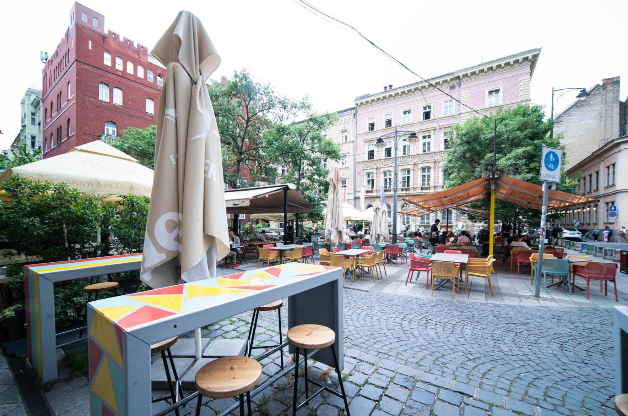 Szentkiralyi38 - Central, Ac, 4 People