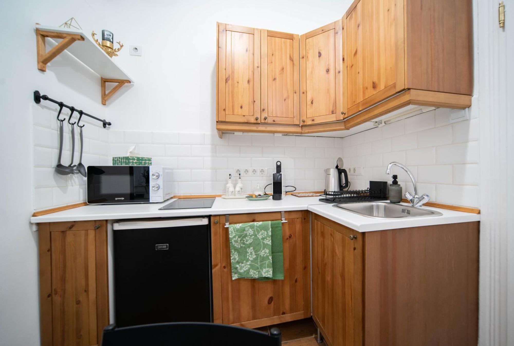 Apartment Szentkiralyi38 - Central, Ac, 4 People *